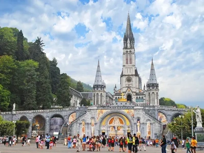 VIAJE ESPIRITUAL POR LOS SANTUARIOS MARIANOS DE EUROPA