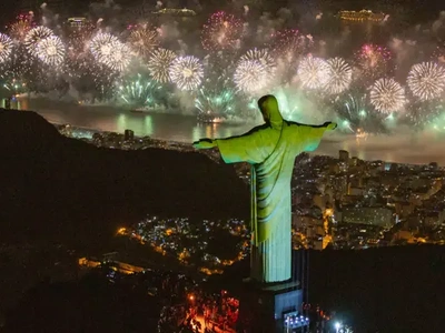 CELEBRA EL AÑO NUEVO CON EL MÁGICO REVEILLON DE BRASIL