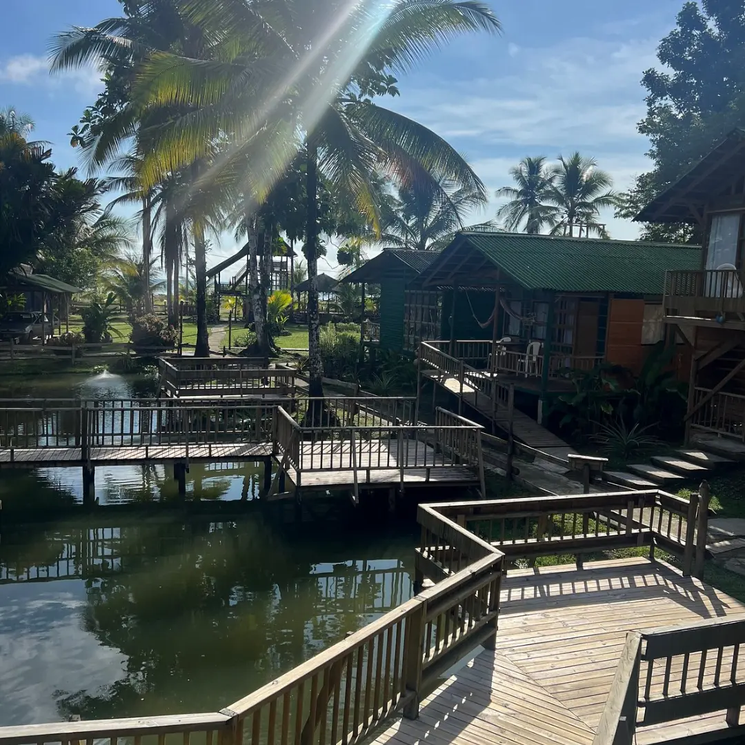 Ecolodge Playa Alegre en Bahía Solano